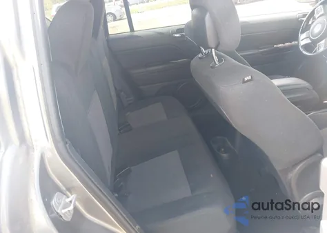 2011 Jeep Compass z USA, uszkodzony, nr VIN 1J4NF1FB4BD278084